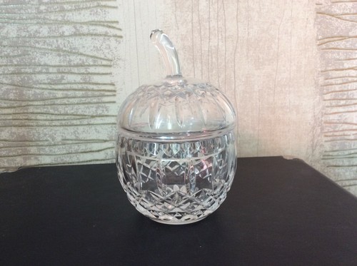 Glass preserve pot - lid,