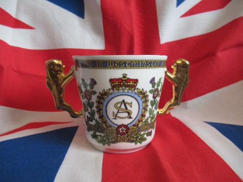 Paragon loving cup lion - paragon,