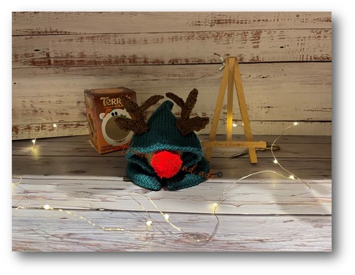 Hooded reindeer chocolate - hooded,