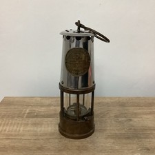 Vintage Eccles Protector miners  Lamp Type 6 M&O Safety Lamp B/28   / Y. 77 
