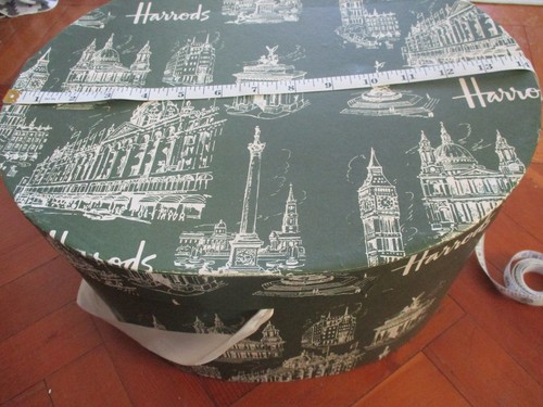 Vintage hat box - hat, 1950s