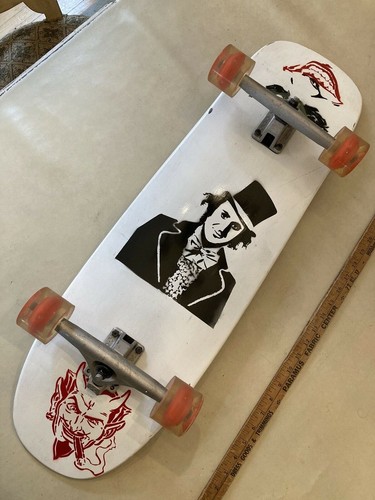 Skateboard white custom paint - skateboard,
