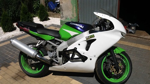 Kawasaki zx6r 600 - kawasaki,