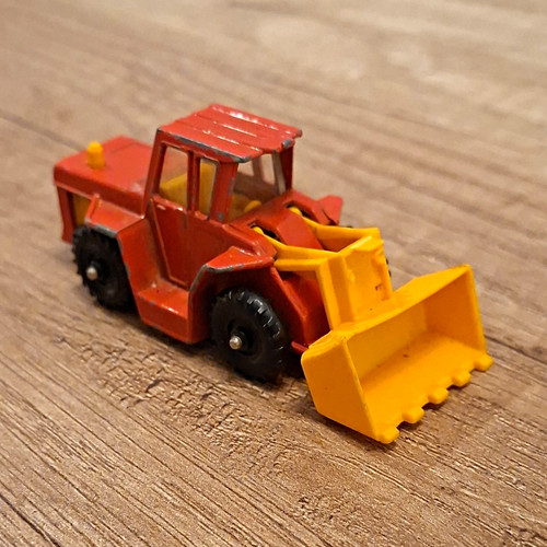 Corgi juniors massey - no.74,