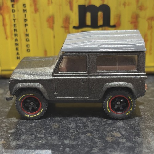 Matchbox land rover defender - matchbox,