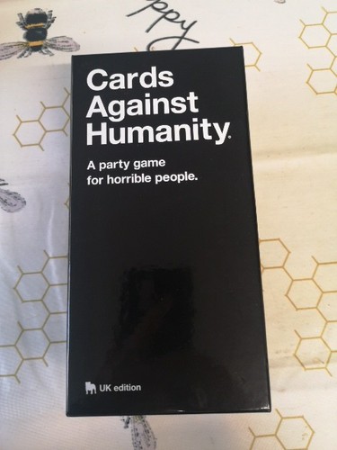 Cards against humanity board - against,