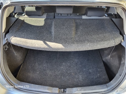 Toyota auris mk2 load cover - toyota,