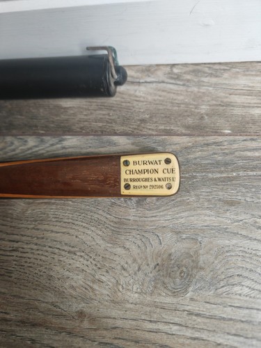 Riley burwat champion cue - champion,