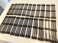 Vintage Lionel 0 Gauge Prewar Electric Train Set Straight Track (22 pieces)