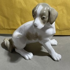 Early Lladro Beagle Dog Figurine With Old 1960-70s Impressed Mark Very Rare.