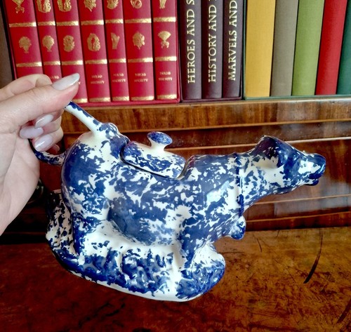 Vintage ceramic cow - cow, creamer