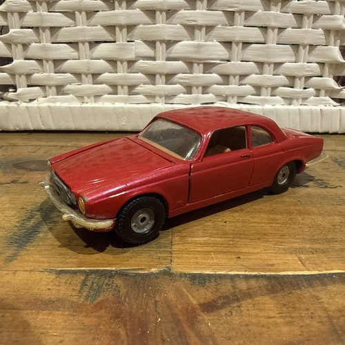 Vintage corgi jaguar - jaguar, xj12c