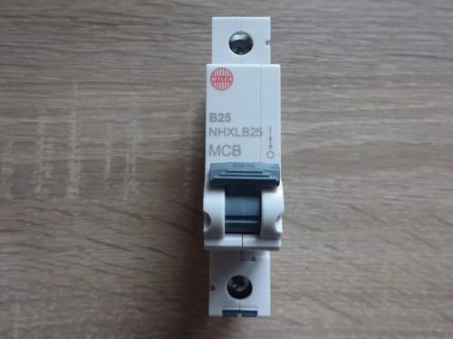 Wylex nhxlb25 b25 25a - b25, mcb