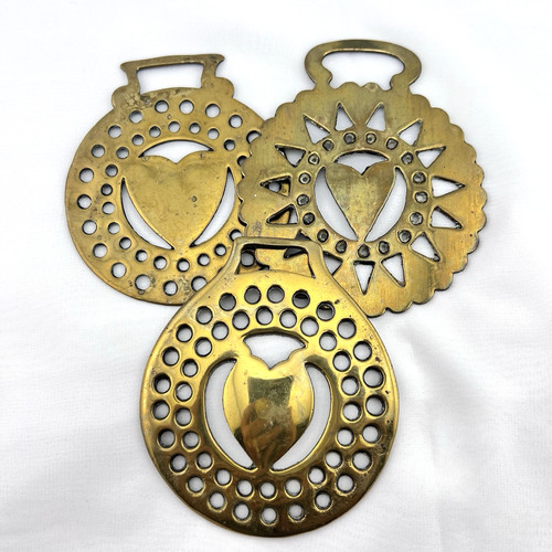 Brass horse medallion antique - brass,
