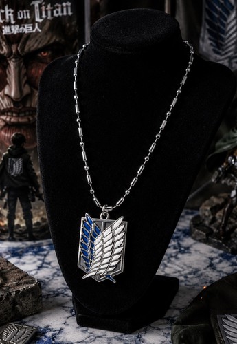 Attack titan wings - titan,