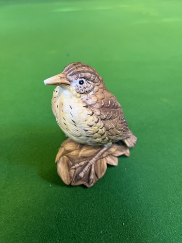 Resin figure wren bird - of,