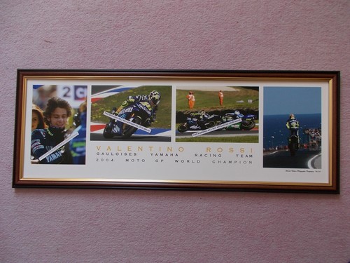 Valentino rossi 2004 - valentino,