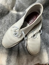 Women's Clark’s Original Desert Boots Pale Grey Leather Crepe Sole Size 6.5 UK