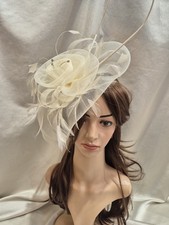 Cream / Ivory Fascinator With