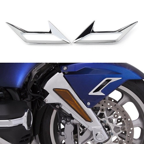 Front fender vent trim accent - front,