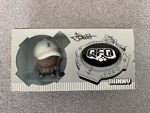 Kid robot huck gee - qfo, dj