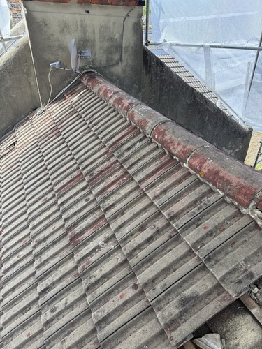 Redland roof tiles - tiles, bs