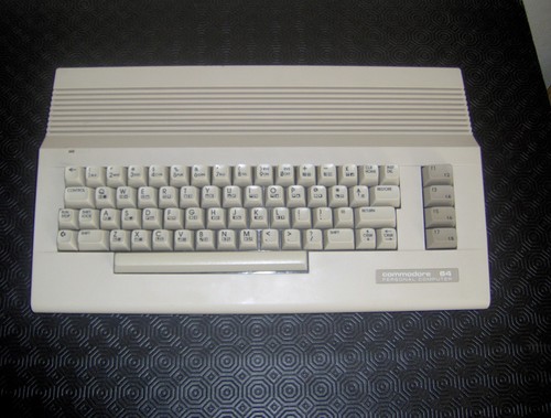Commodore c64 bundle - commodore, 64