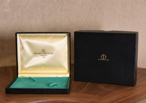 Watch box baume mercier - box, &