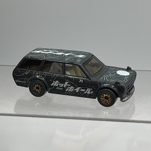 Hot wheels datsun - hot,