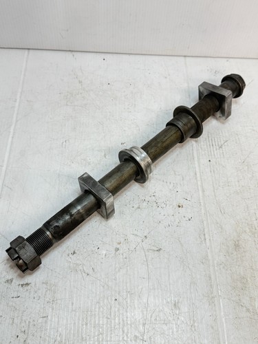 Kawasaki wheel spindle - zx-7r,