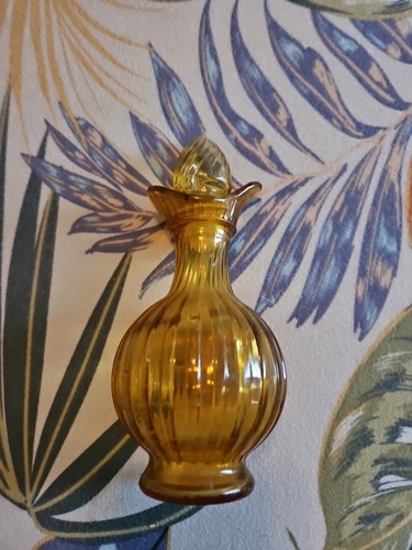 Mcm amber glass ribbed - mcm, avon
