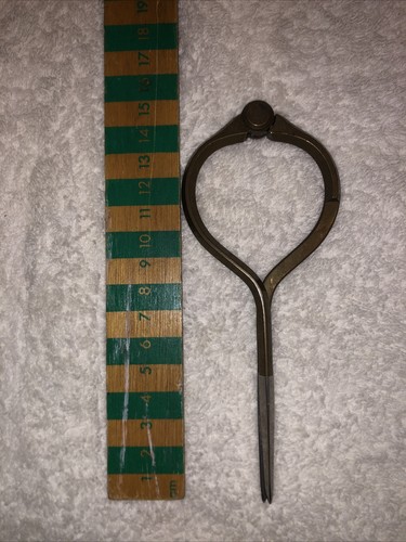 Single handed brass - handed, with