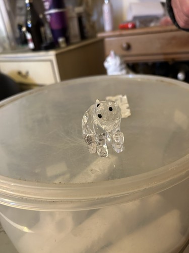 Unmarked glass polar - polar, bear
