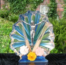 Vintage Crucifix Cross Lucite