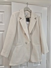 Next Boucle Jewel Button