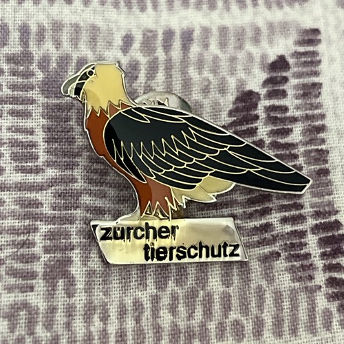 Bird lammergeier pin badge - lammergeier,