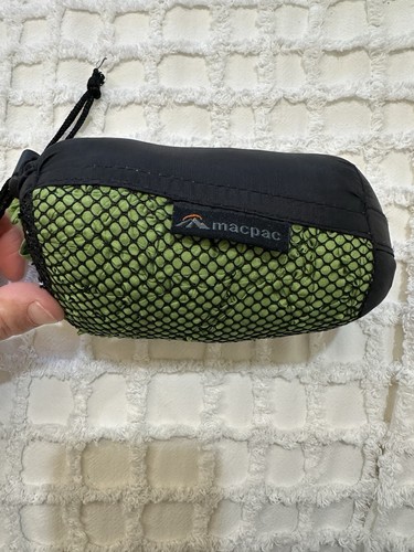 Macpac premium silk travel
