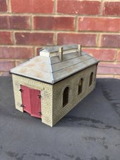Hornby Skaledale R8636 Engine Shed OO Gauge Model Building