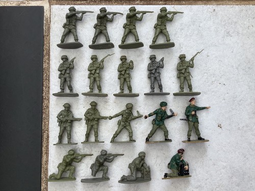 Airfix plastic toy soldiers - plastic,