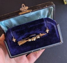 Boxed Antique Victorian 15ct Gold Seed Pearl Arrow Brooch Ivy Earrings Set
