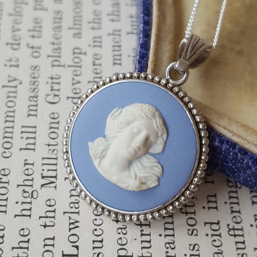 Wedgwood vintage 1972 sterling - 1972,
