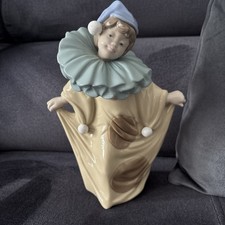 Nao by Lladro (1093) Pierrot Clown ' Circus Charmer ' Figurine