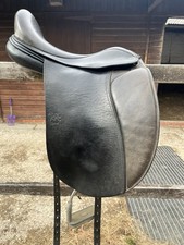Black Balance Nexus dressage saddle- width x, seat size C