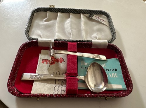 Vtg silver plate - plate, montfort