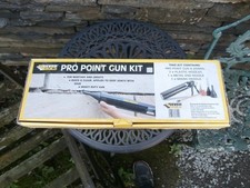 EVERBUILD PRO  POINTING GUN KIT ONLY USED ONCE IN GREAT CONDITION 
