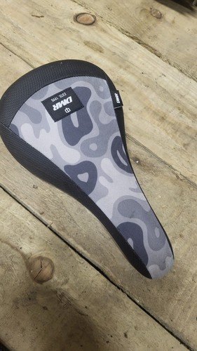 Dmr saddle sect rail snow - saddle,