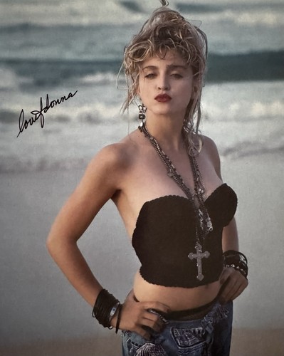 Madonna signed photo coa - madonna,