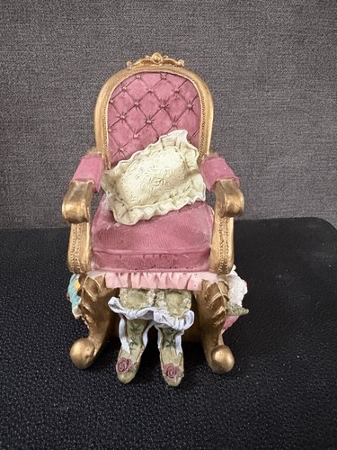 Vintage dezine chair - dezine, shaped
