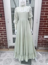 Vintage Laura Ashley 70s Carno