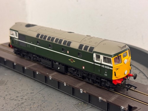 Heljan 2642 green yellow - green,
